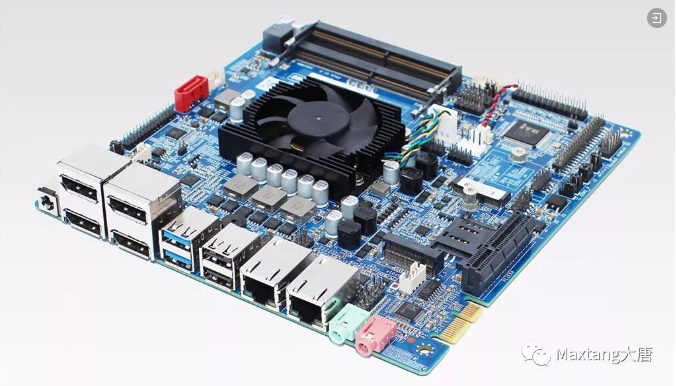 华体会平台（中国）首款4显示输出ITX主板重磅登场