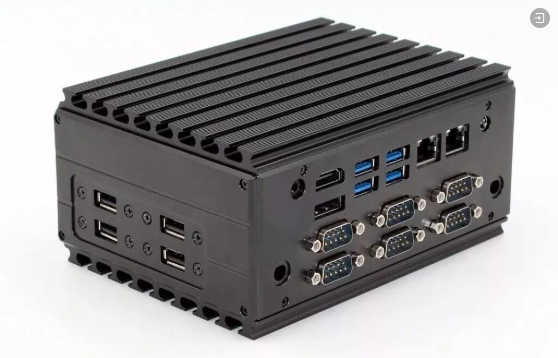 华体会平台（中国）紧凑型无风扇工控机：支持3显！