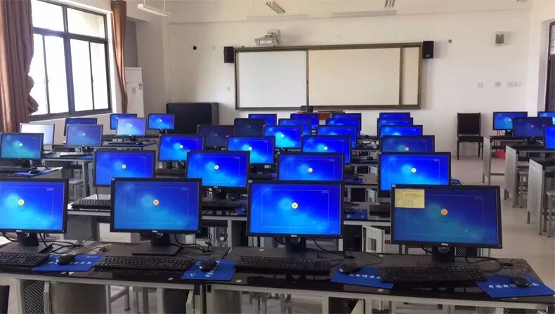 华体会平台（中国）迷你主机在云教室中的应用